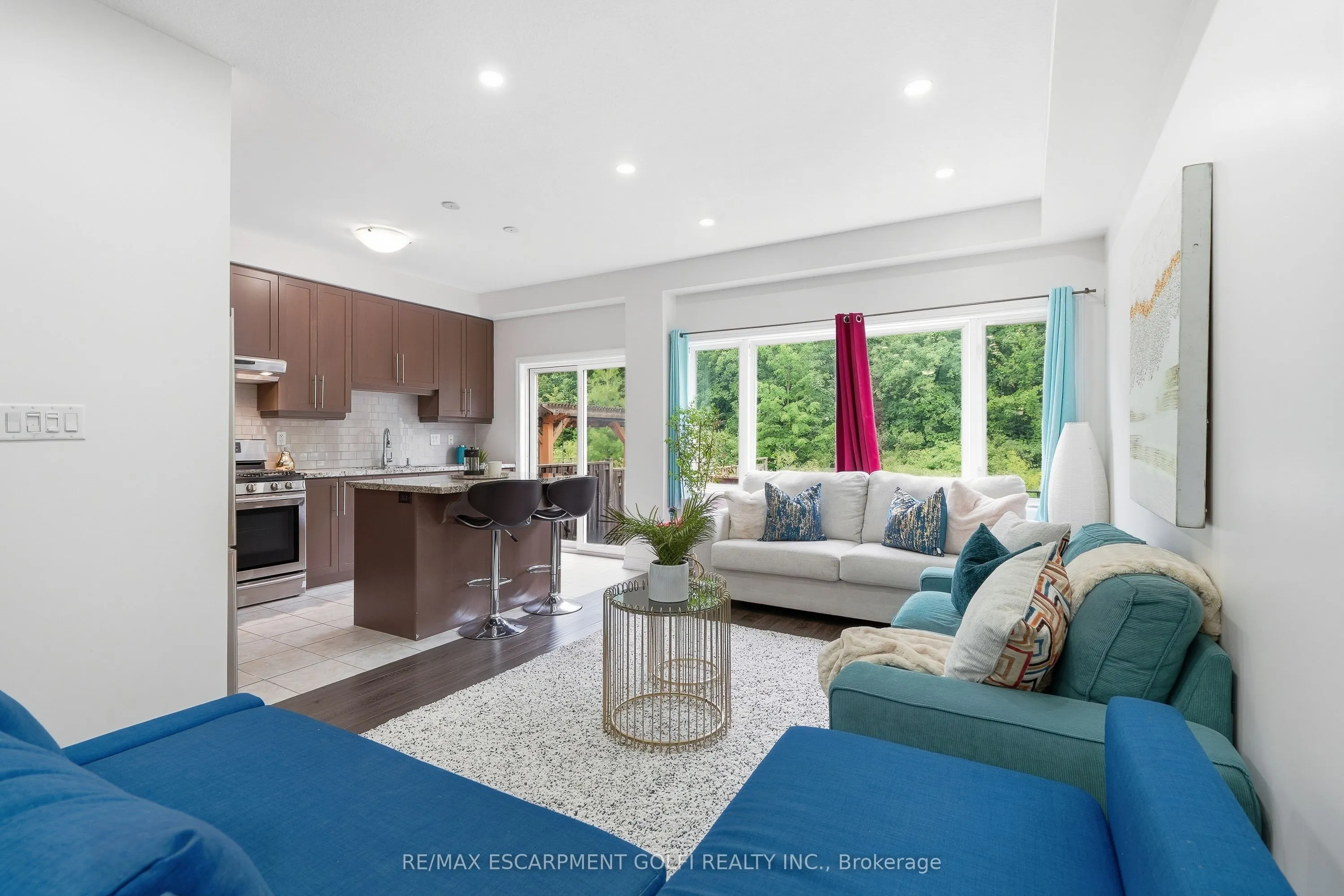 161 Kinsman Drive