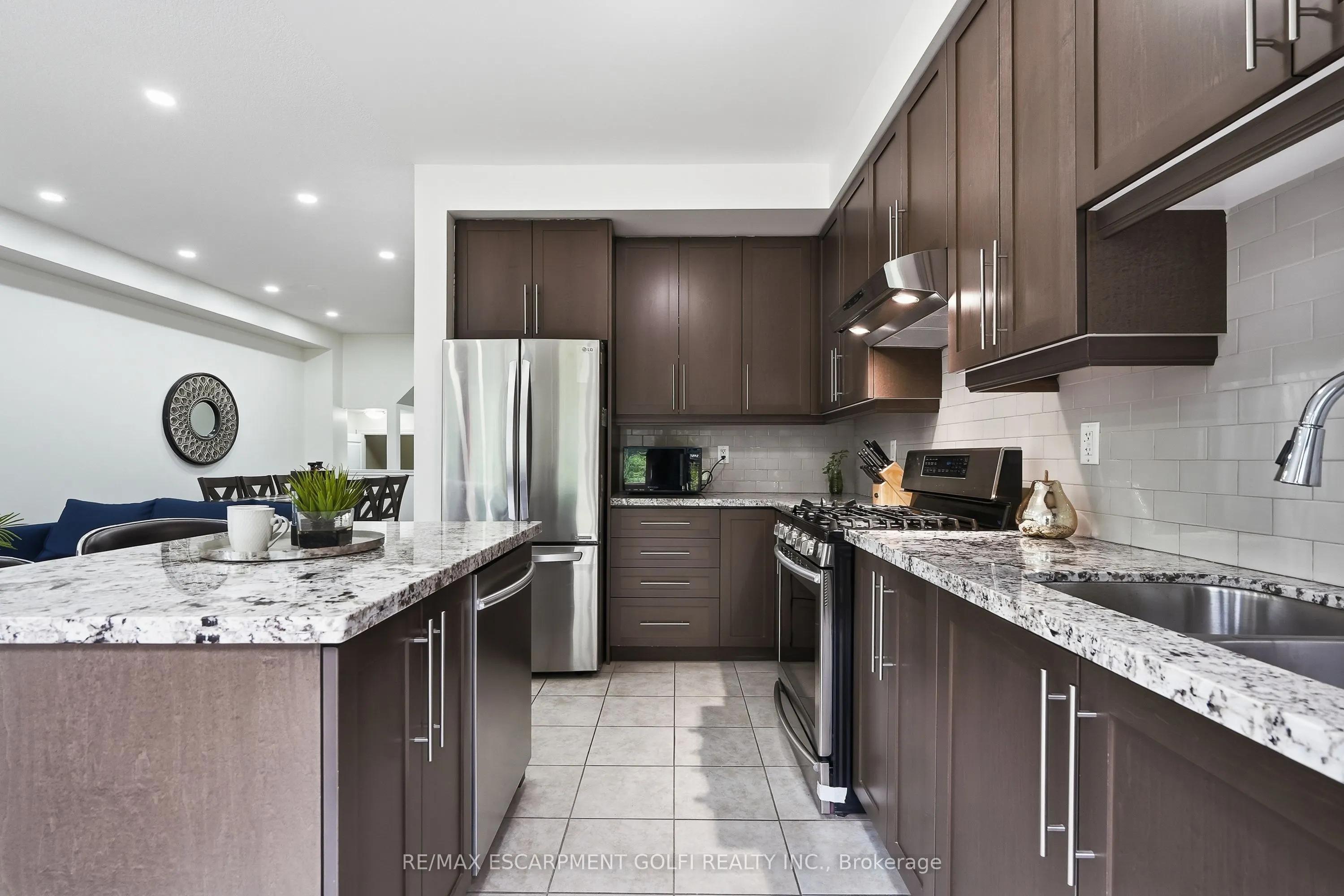 161 Kinsman Drive