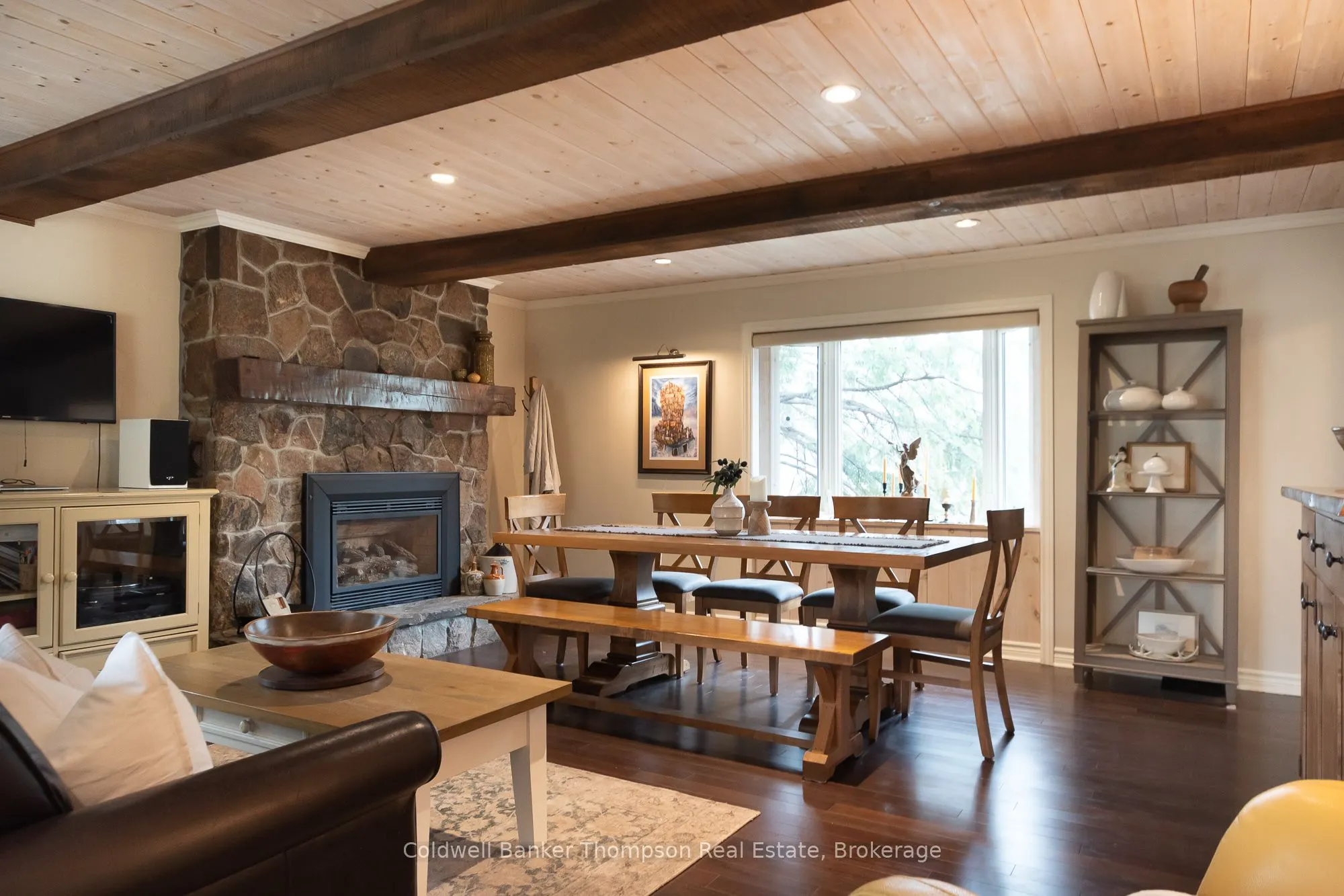 2-2802 Muskoka 118 Road W