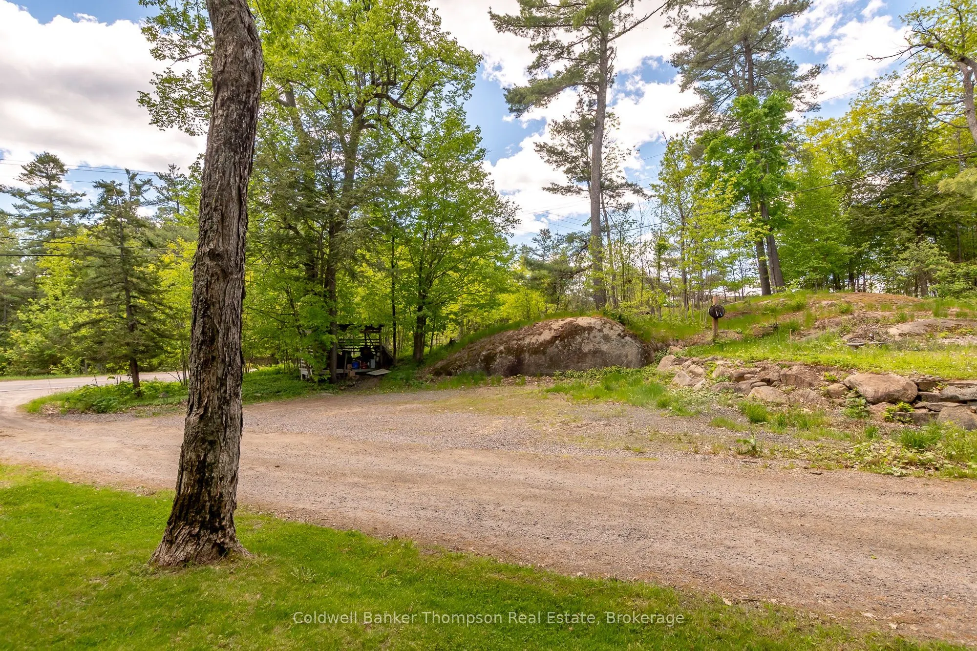 2-2802 Muskoka 118 Road W