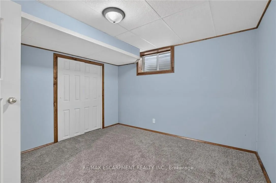 3294 South Grimsby Road 7