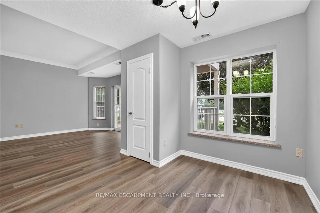 317 Lock Street W #113