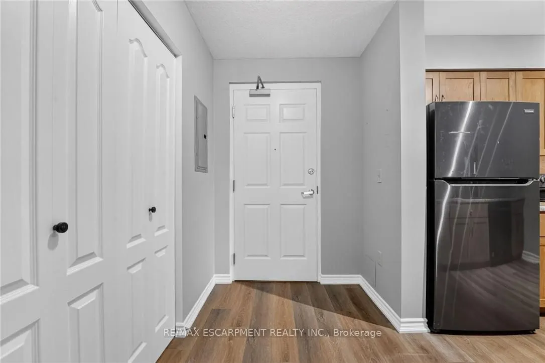 317 Lock Street W #113