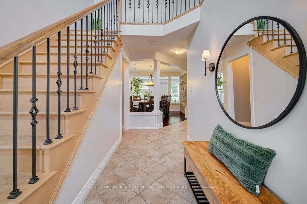 424 Sauve Crescent