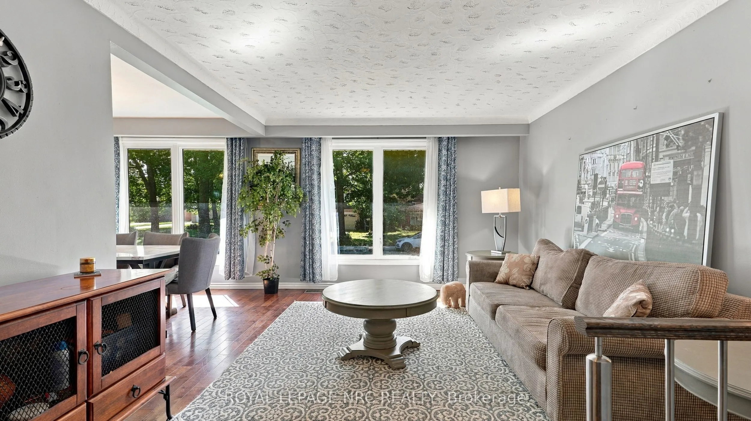 25 Sherwood Forest Trail