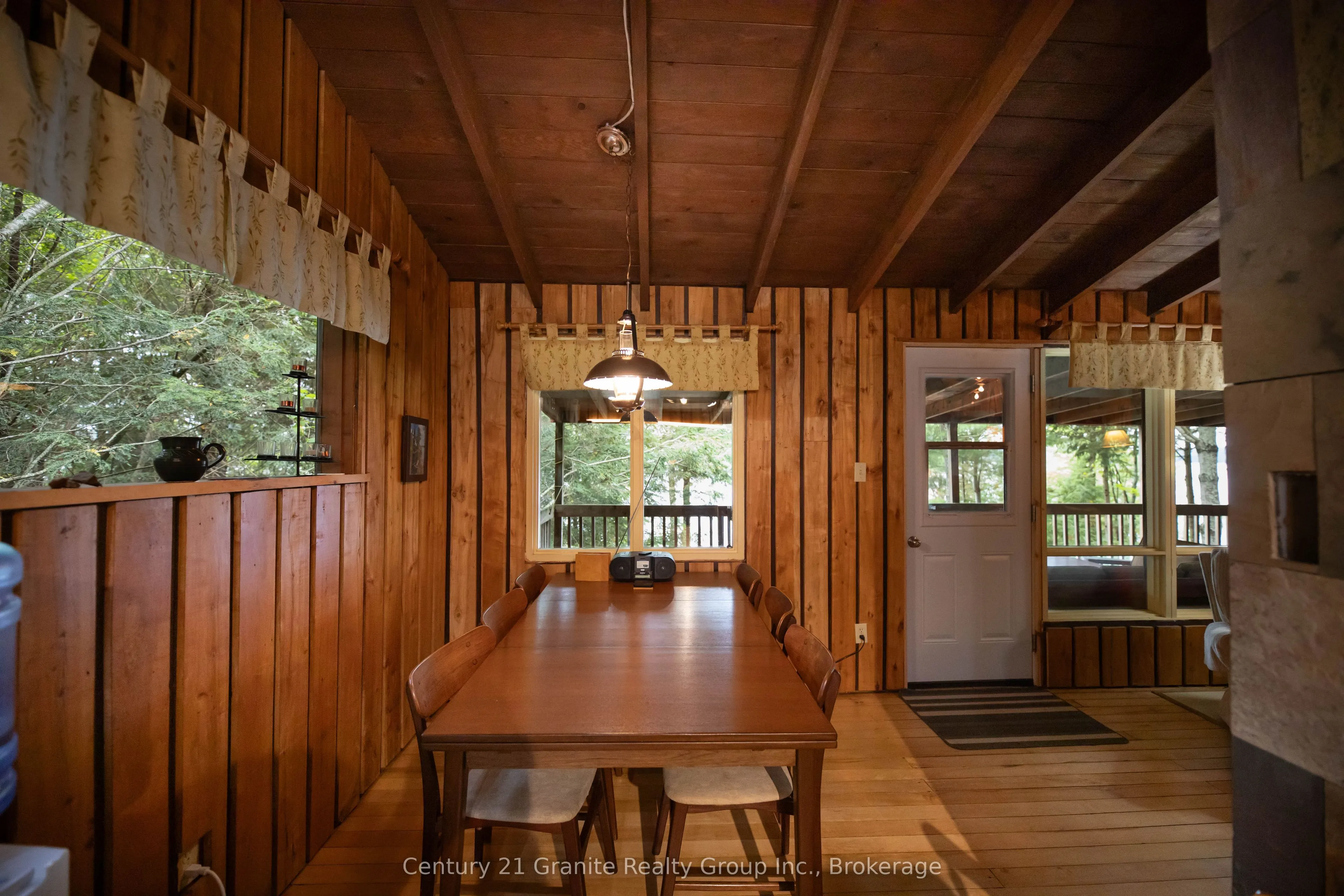 4943 Kennisis Lake Road