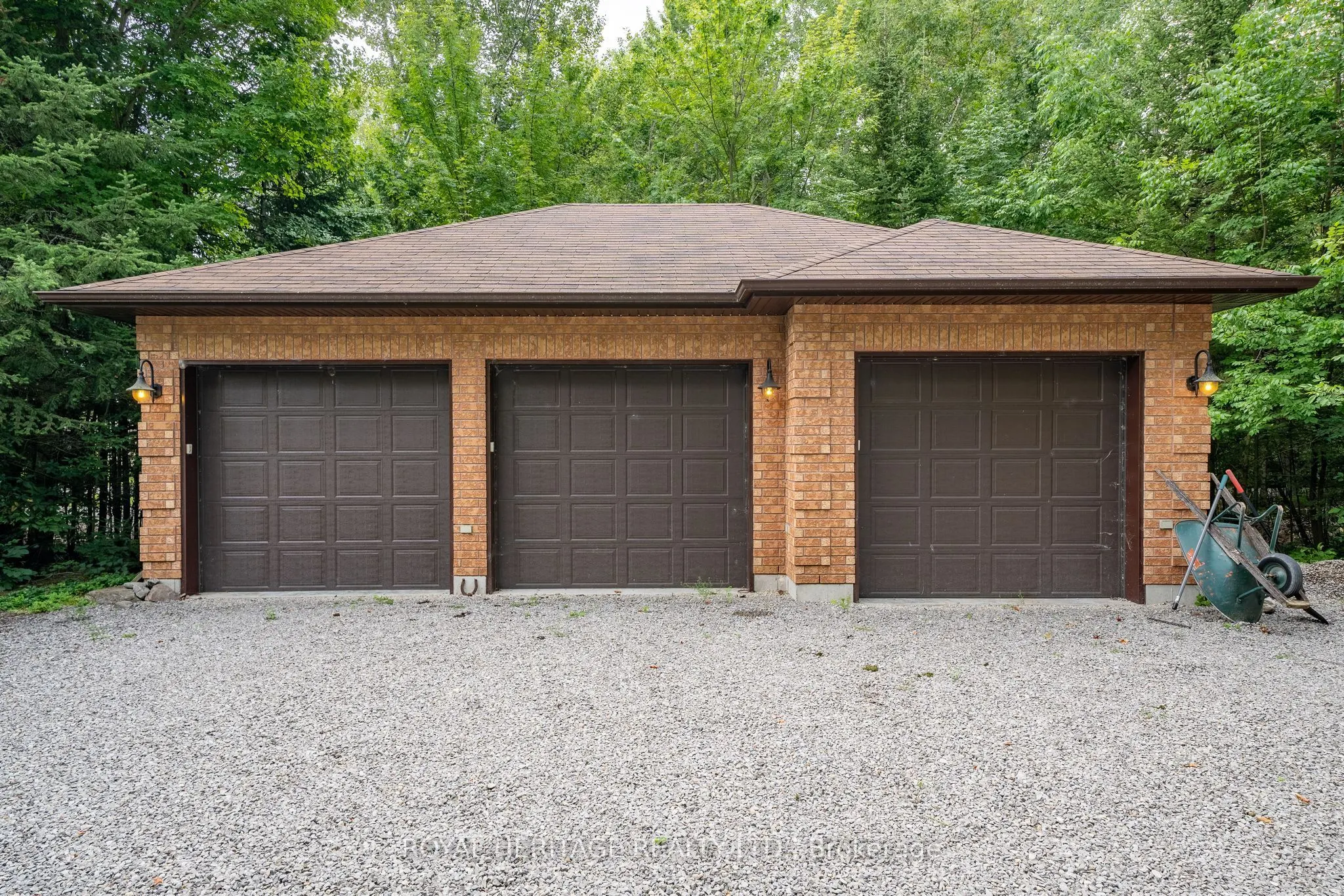 120 MCGREGOR Drive
