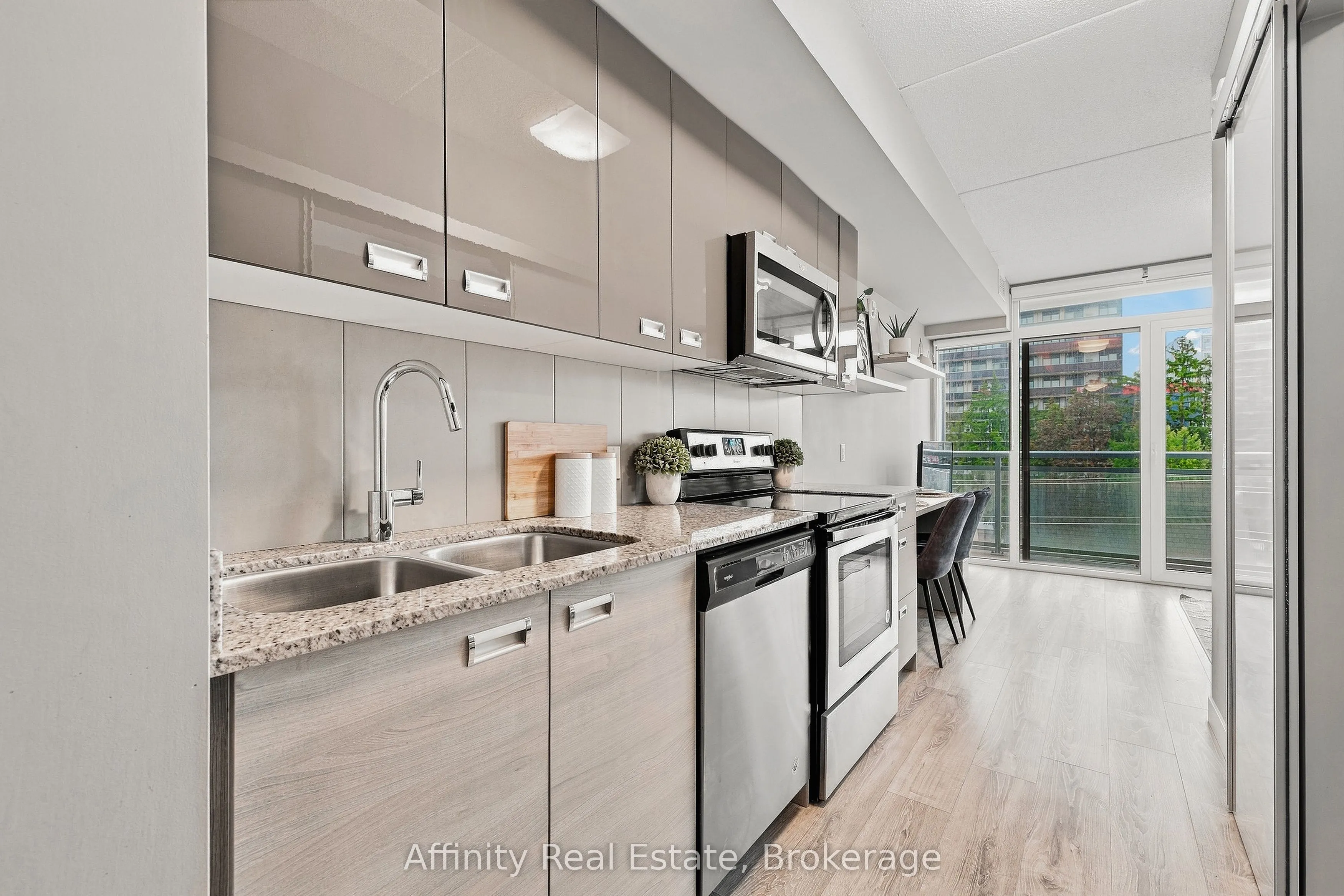 250 Albert Street #615