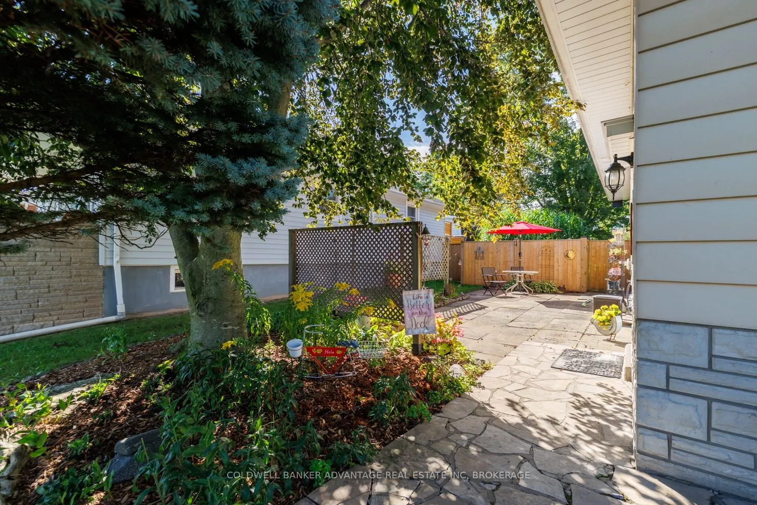 466 Sugarloaf Street