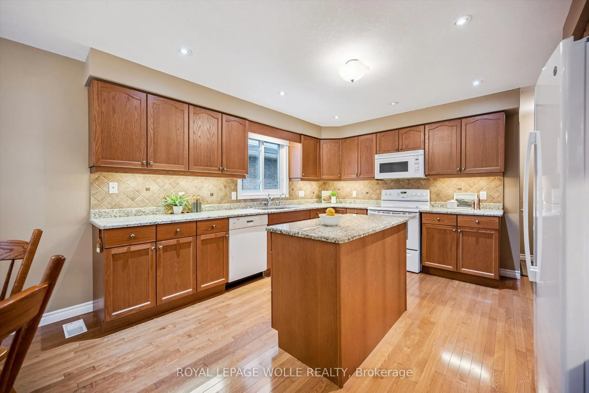 326 Tealby Crescent