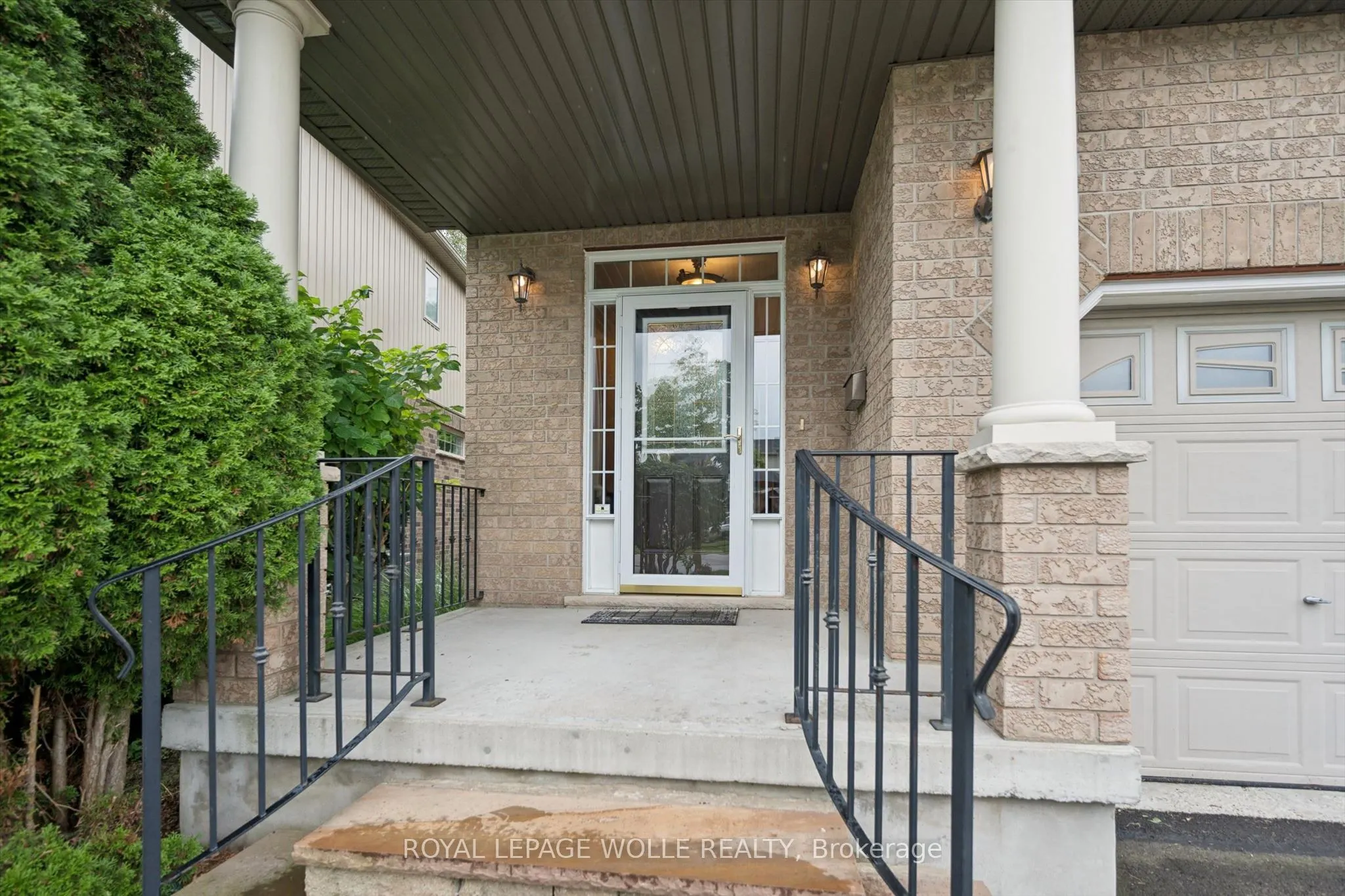 326 Tealby Crescent