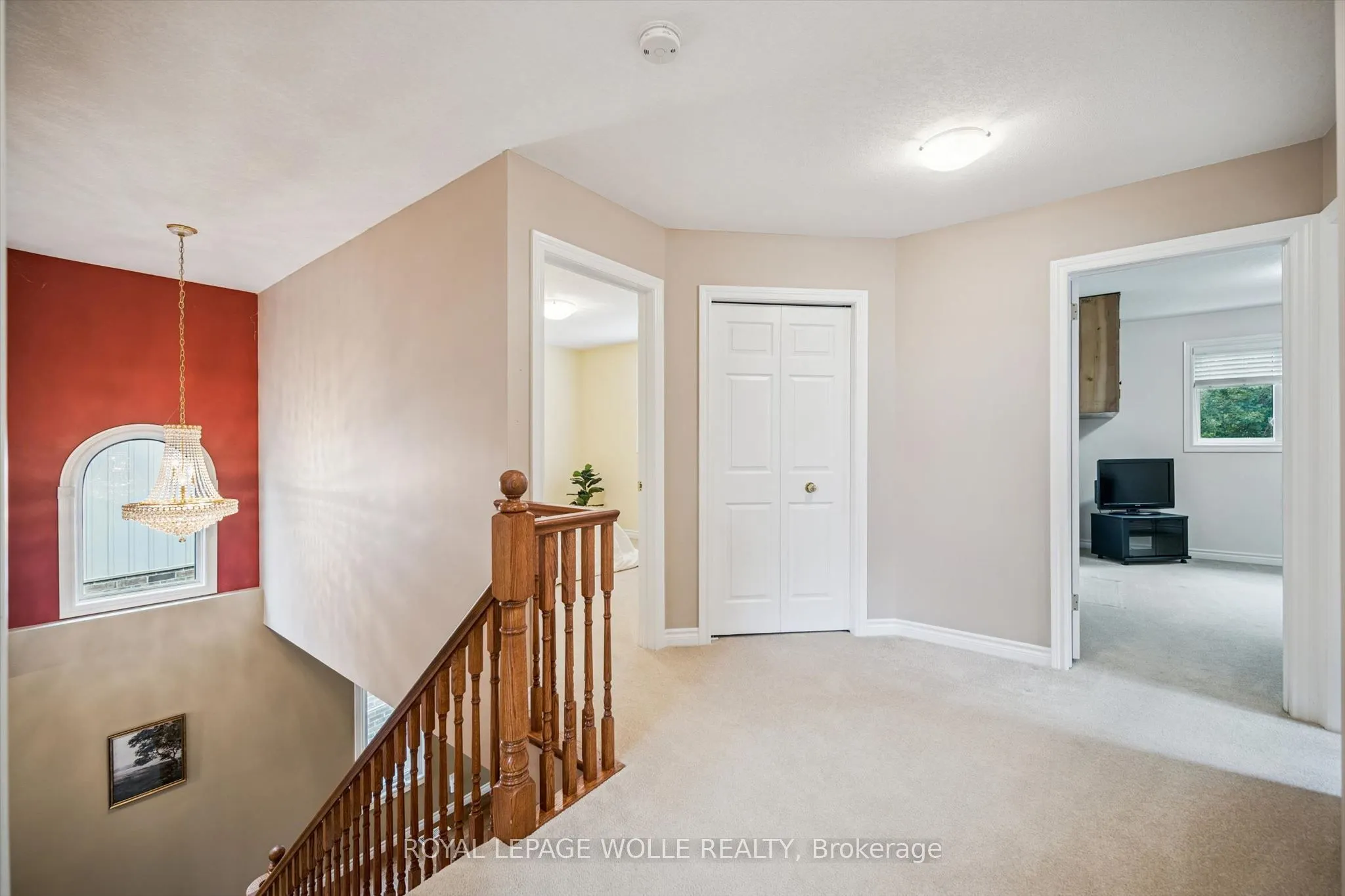 326 Tealby Crescent