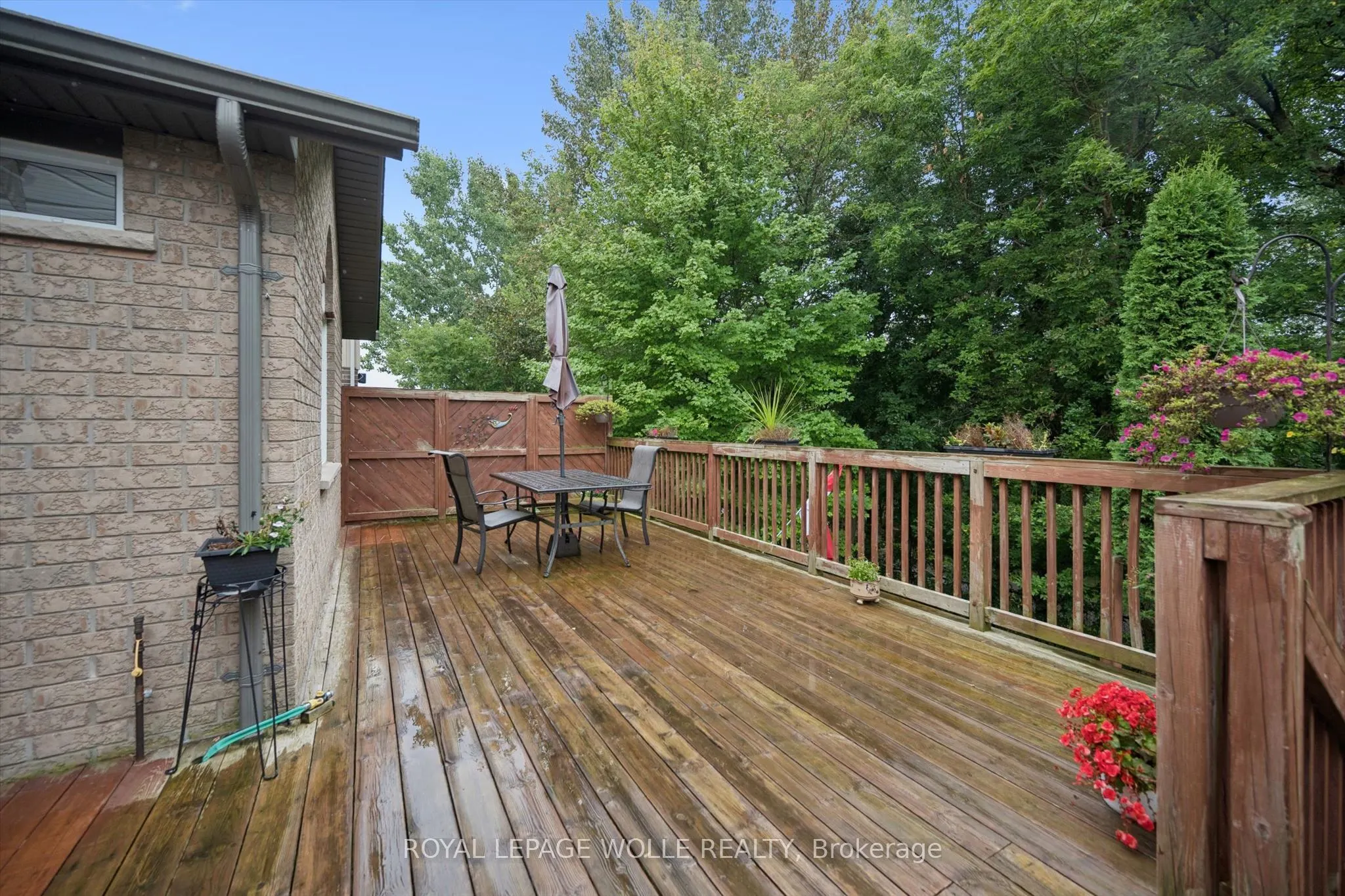 326 Tealby Crescent