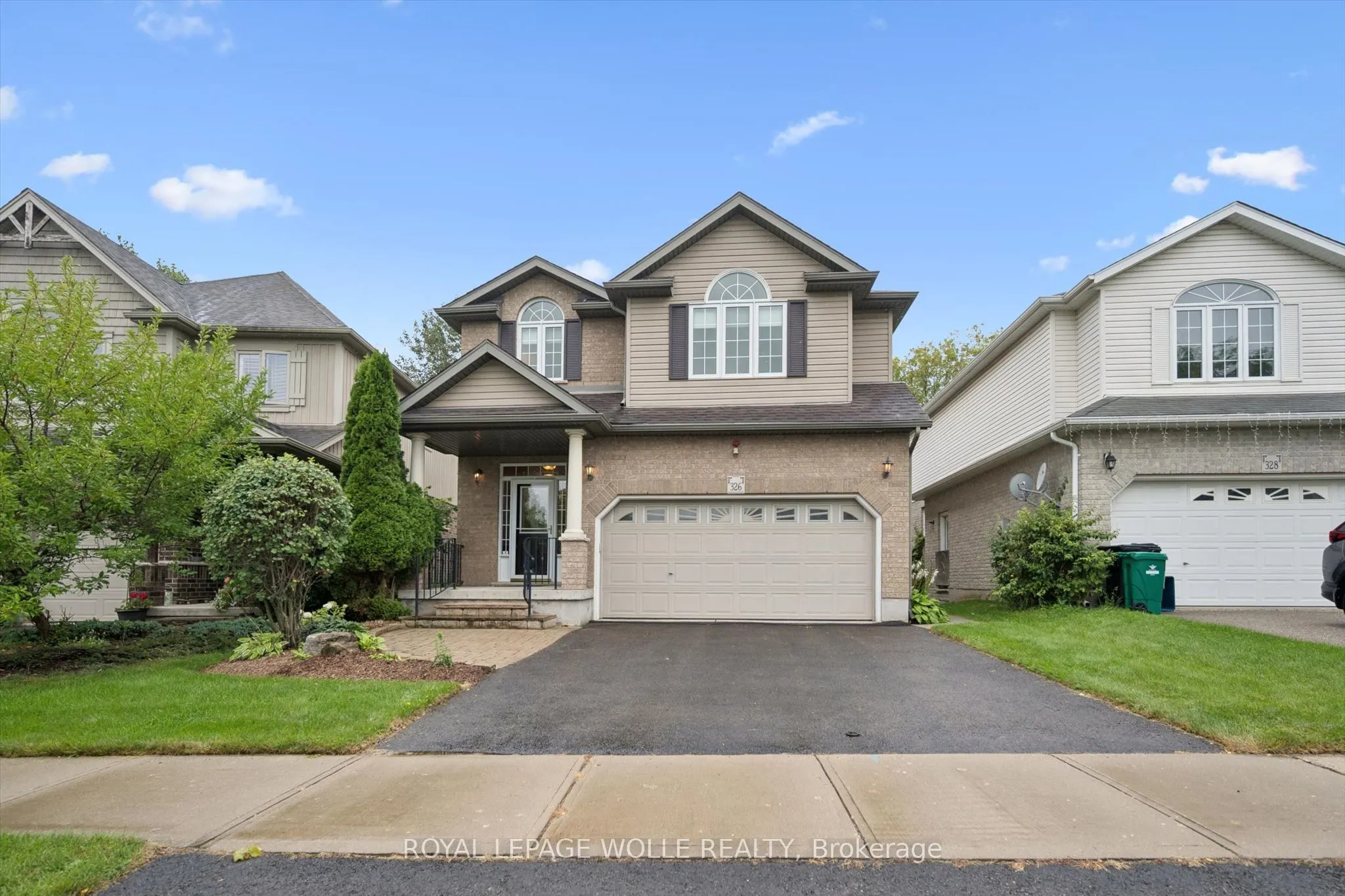 326 Tealby Crescent