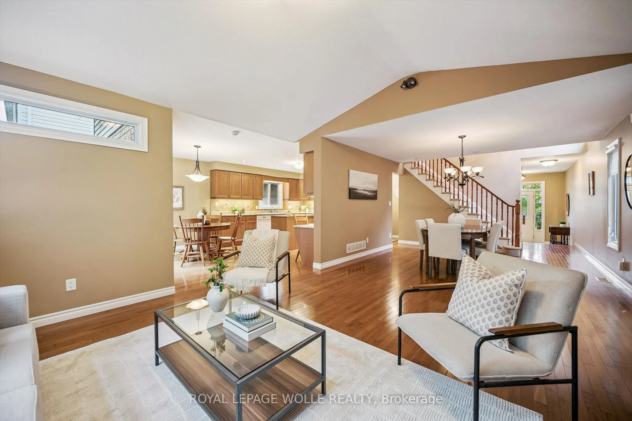 326 Tealby Crescent