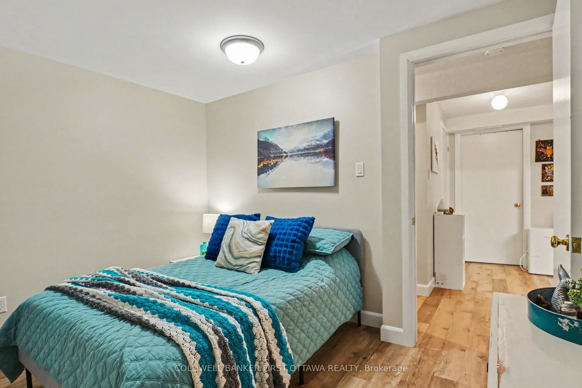6 Bathurst Road #3