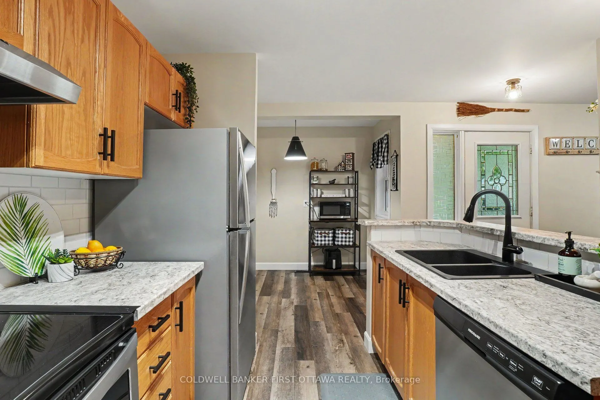 6 Bathurst Road #3