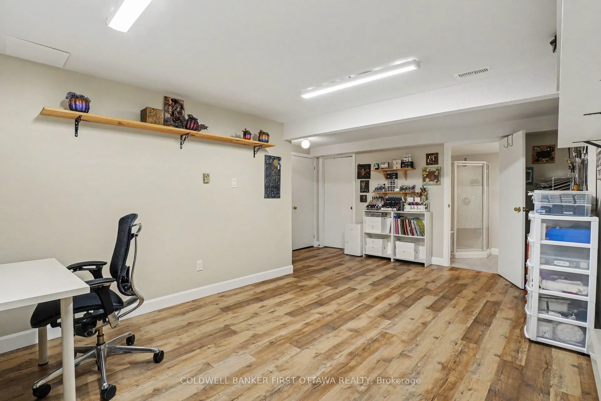 6 Bathurst Road #3