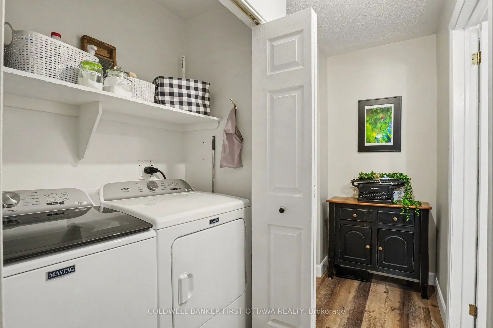 6 Bathurst Road #3