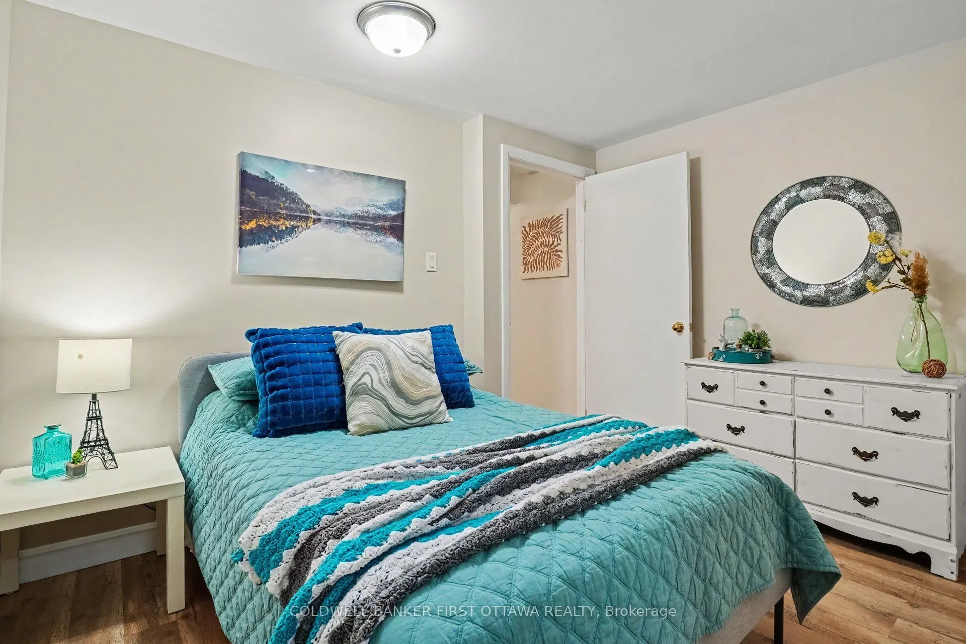 6 Bathurst Road #3