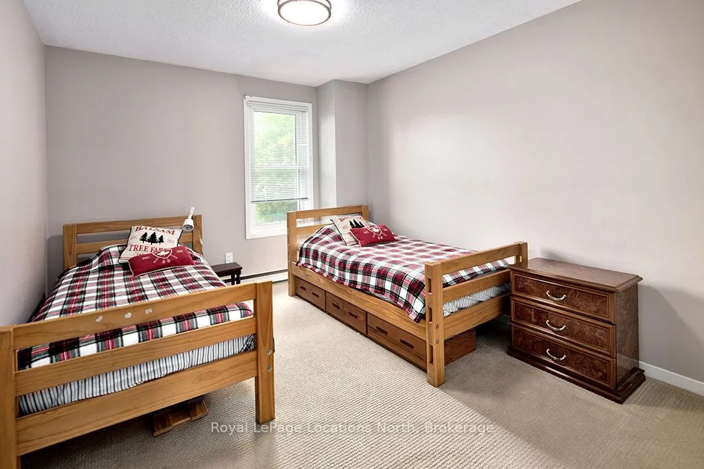 127 Alfred Street W #44