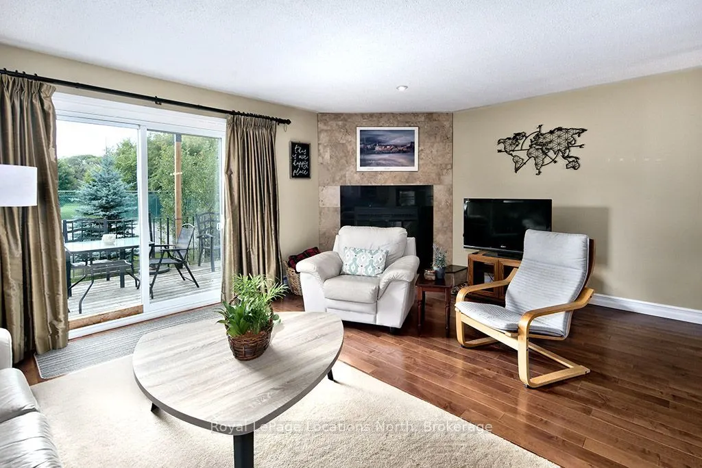 127 Alfred Street W #44