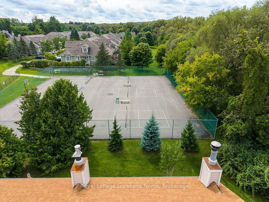 127 Alfred Street W #44