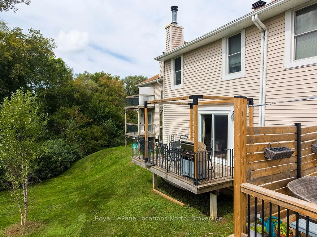 127 Alfred Street W #44