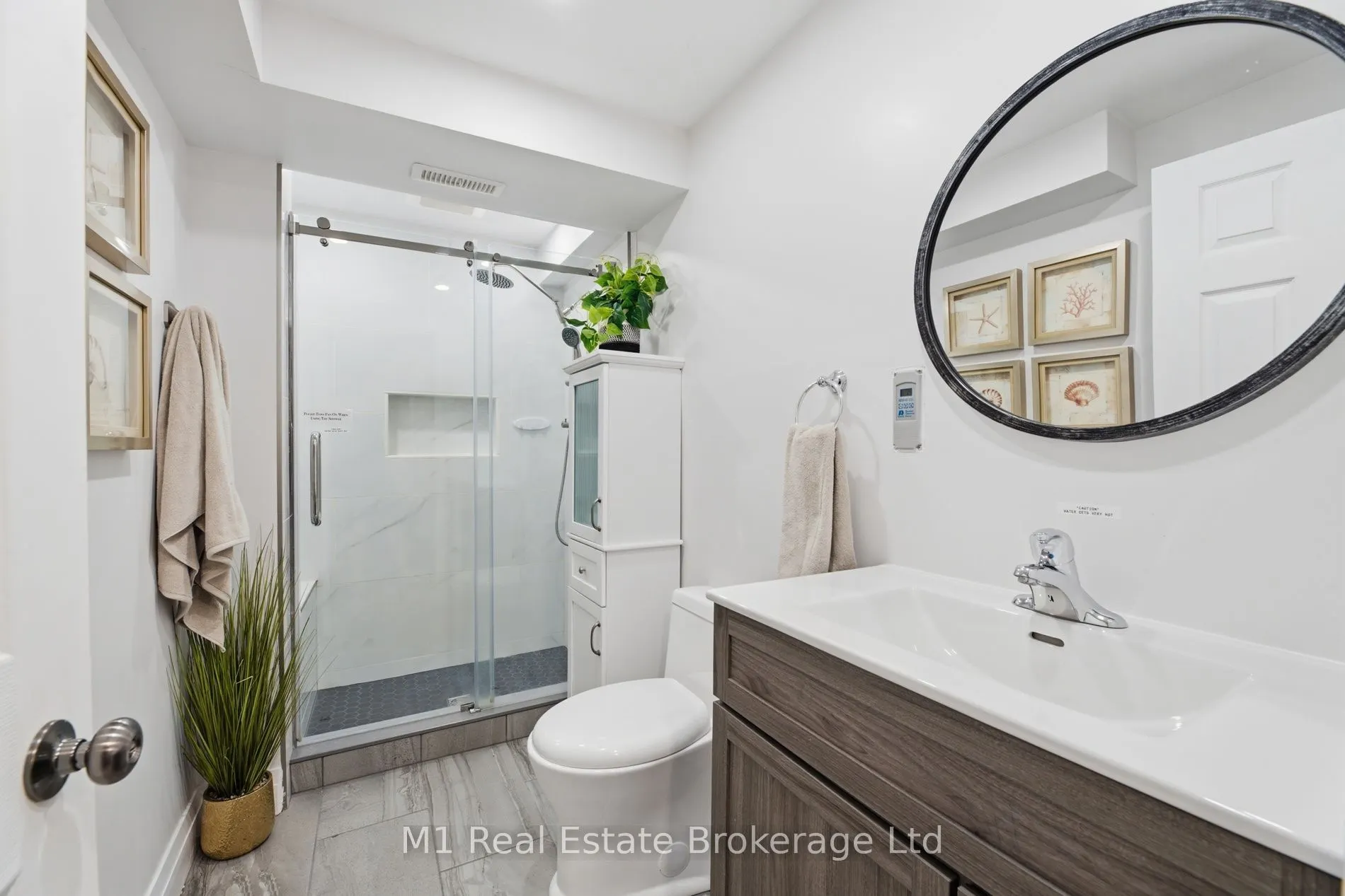 308 Daniel Crescent