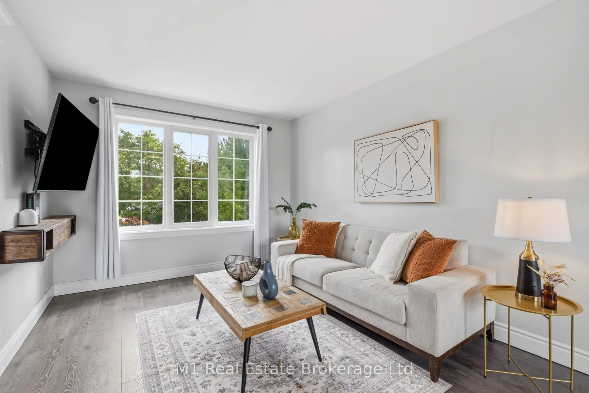 308 Daniel Crescent