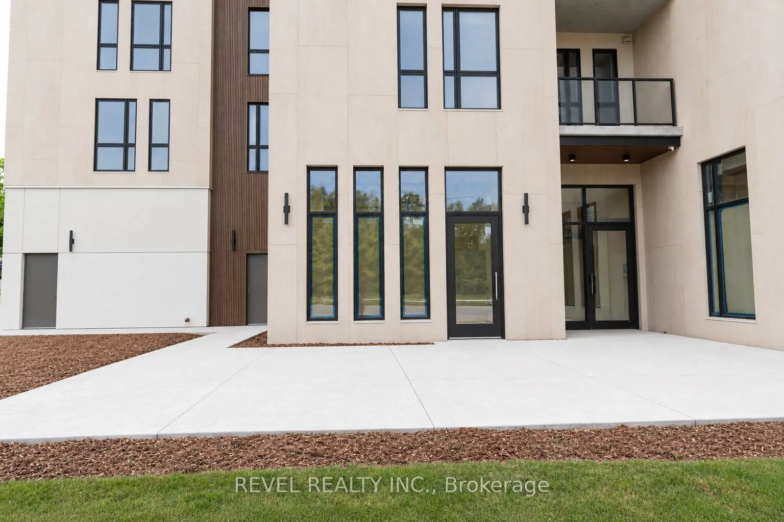 4390 Hillview Drive #A