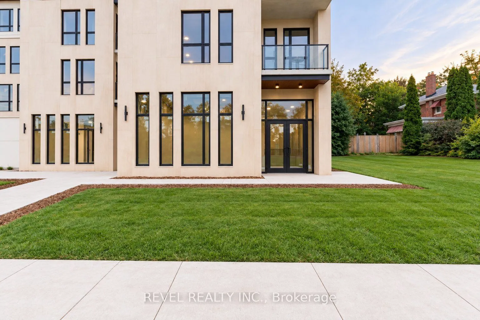 4390 Hillview Drive #A