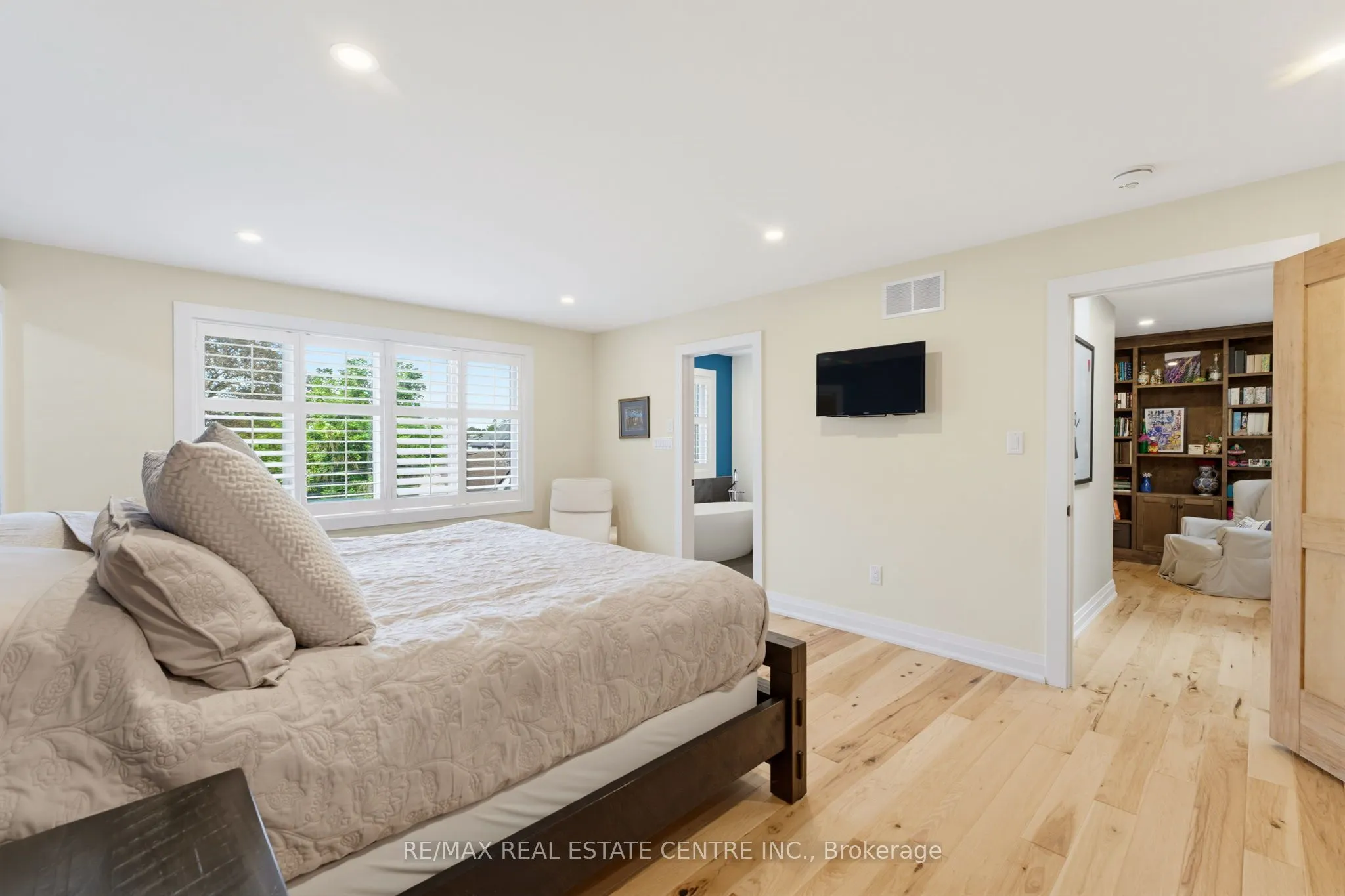 15 First Street S