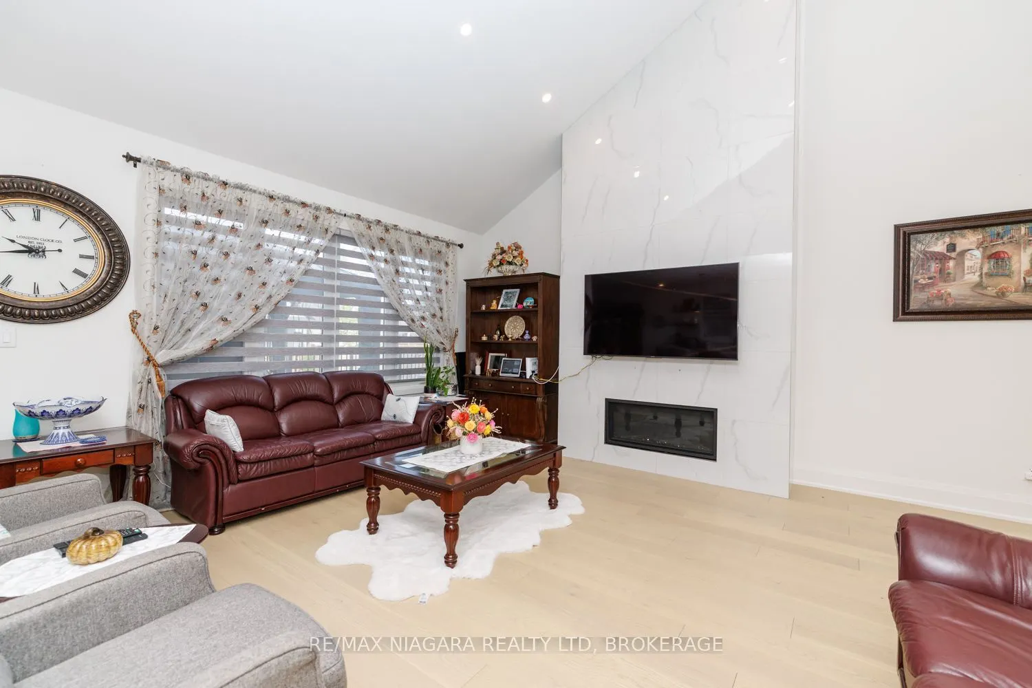 3603 CANFIELD Crescent
