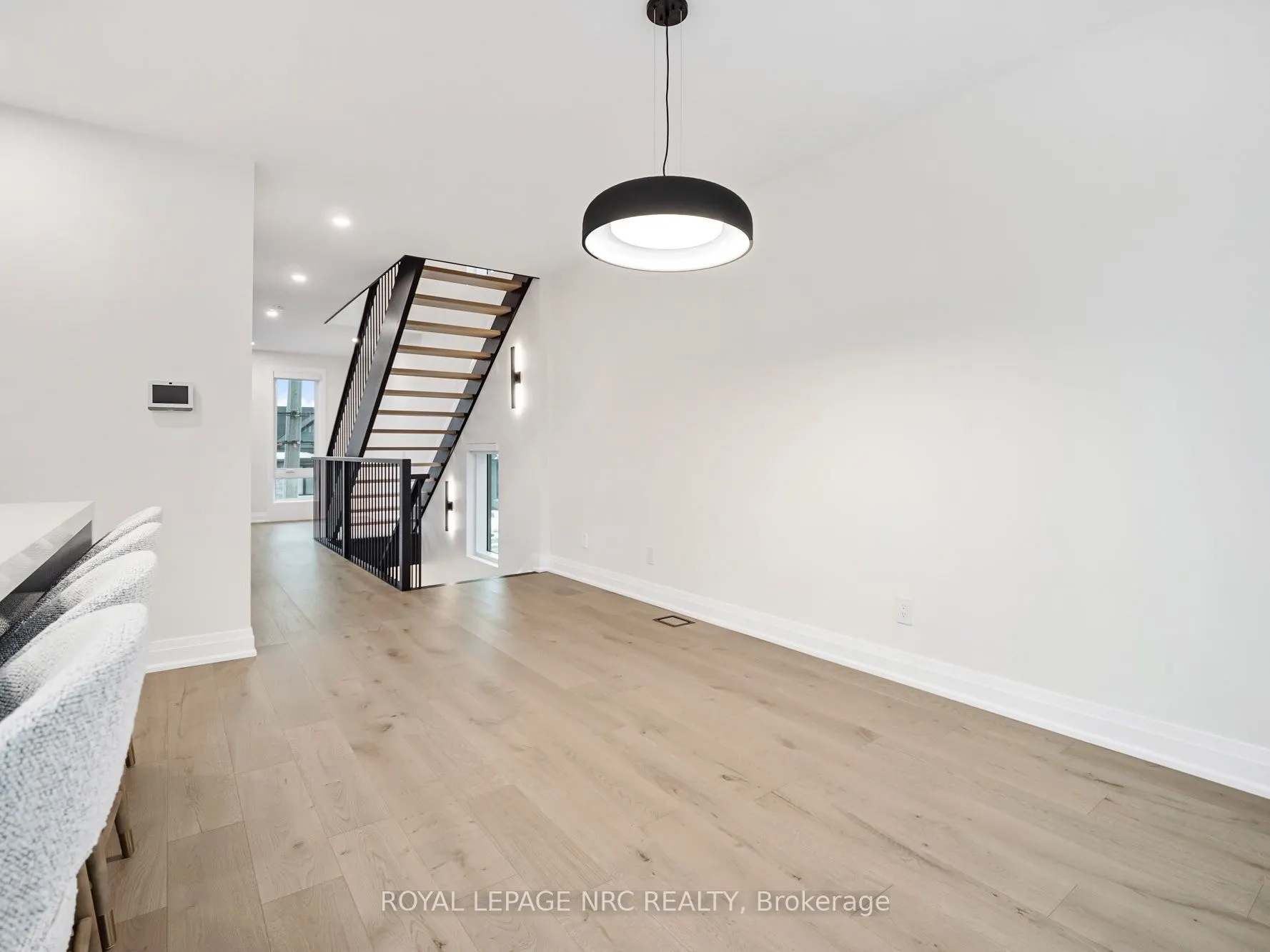 153 PORT ROBINSON Road #A