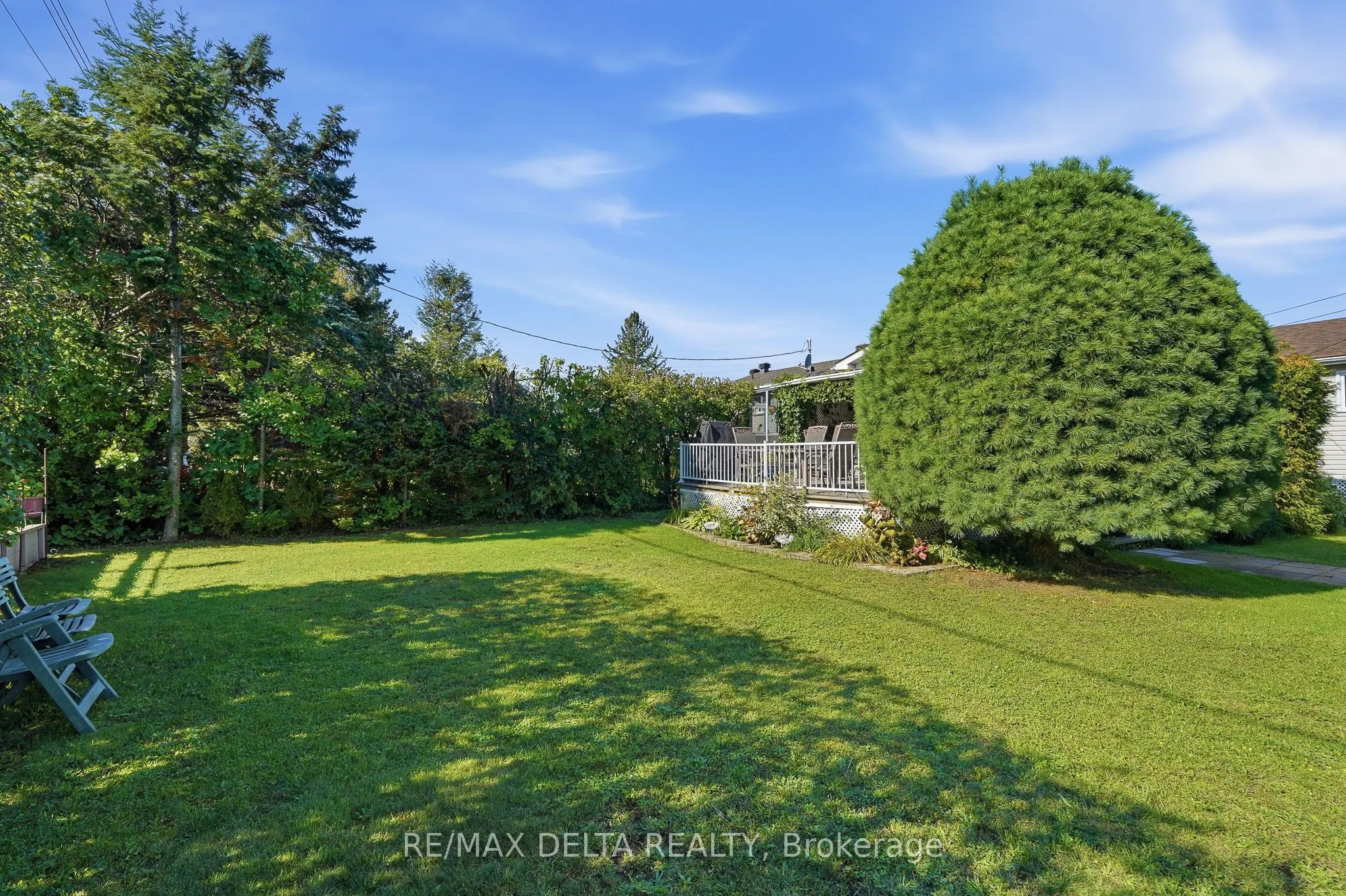 583 Theriault Street