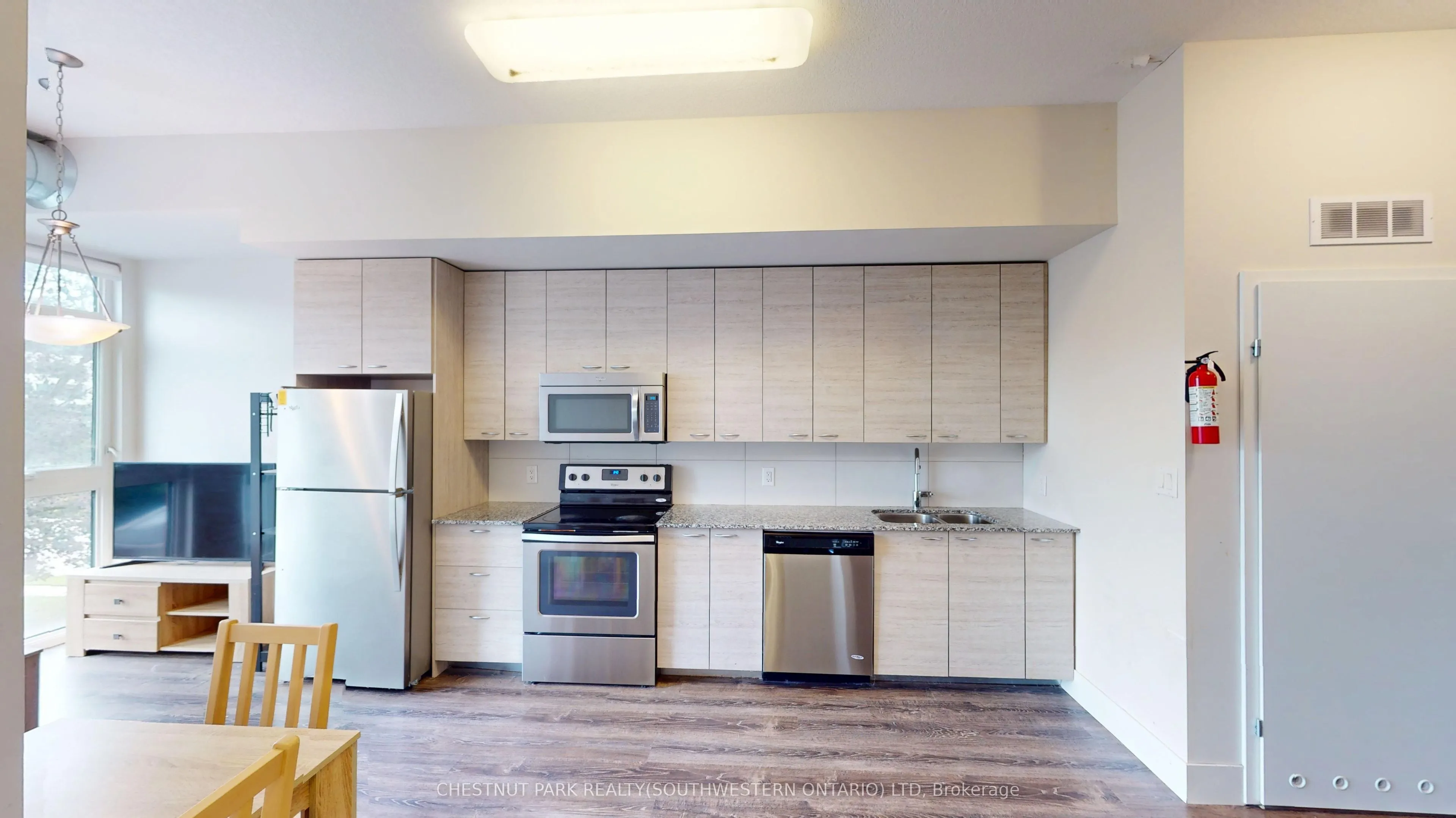 253 Albert Street #216