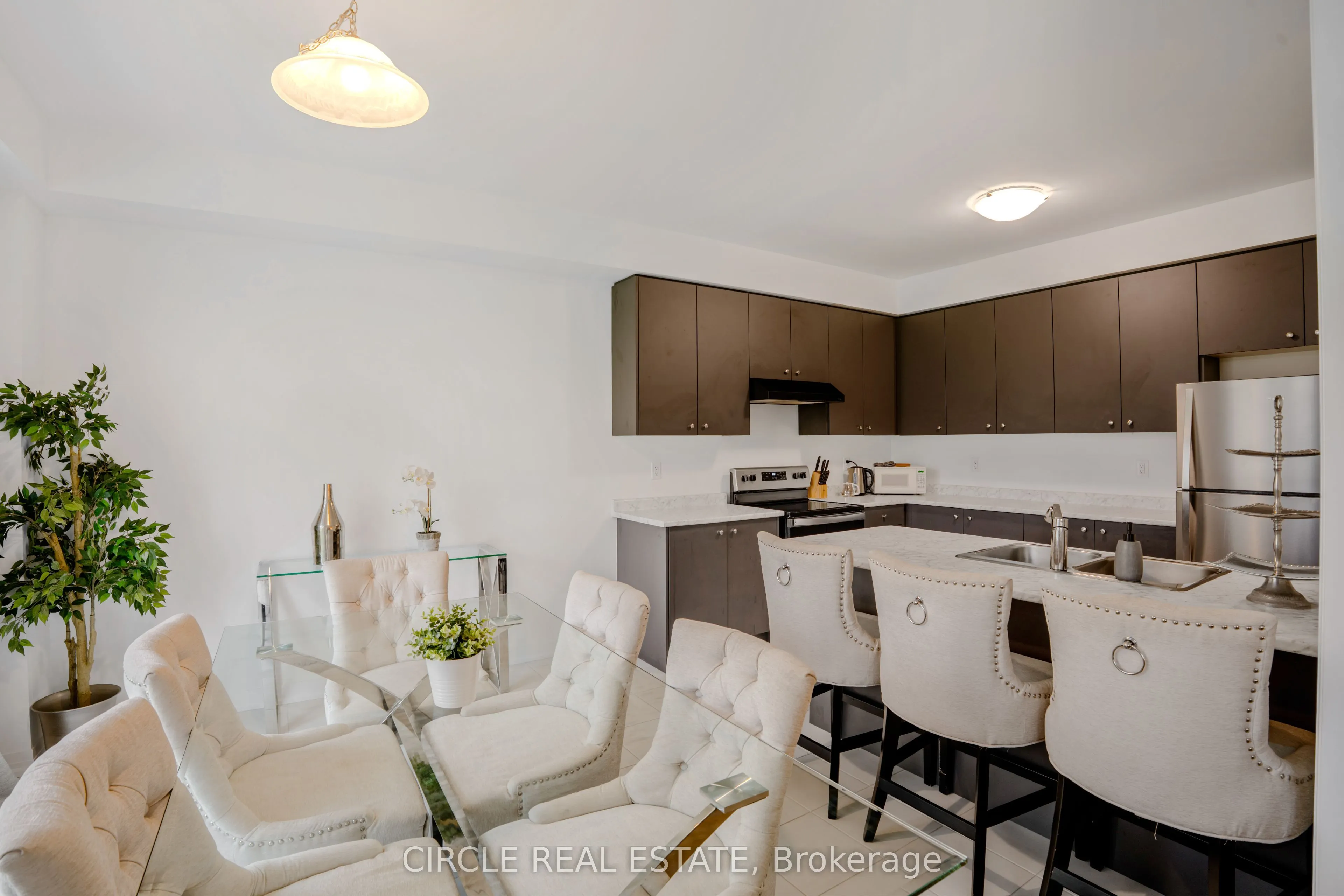30 Heritage Way