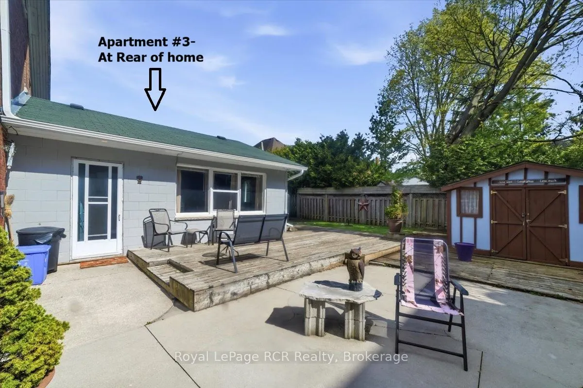 271 7th Street E