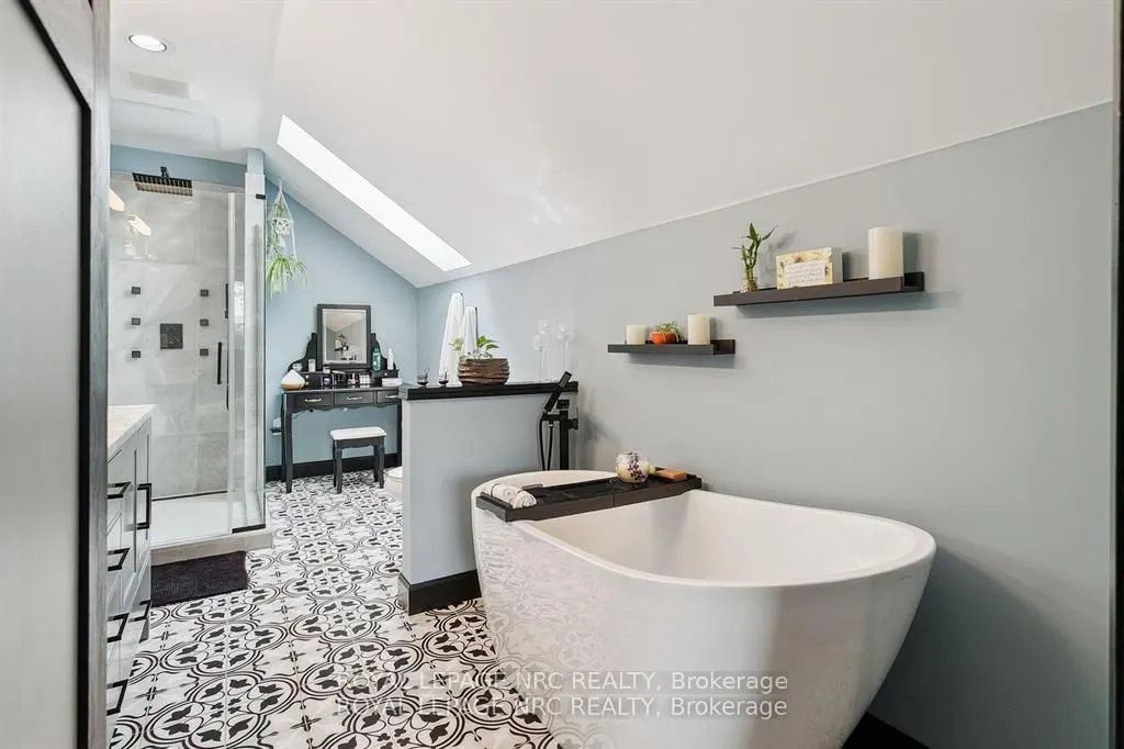 5240 Marcel Crescent