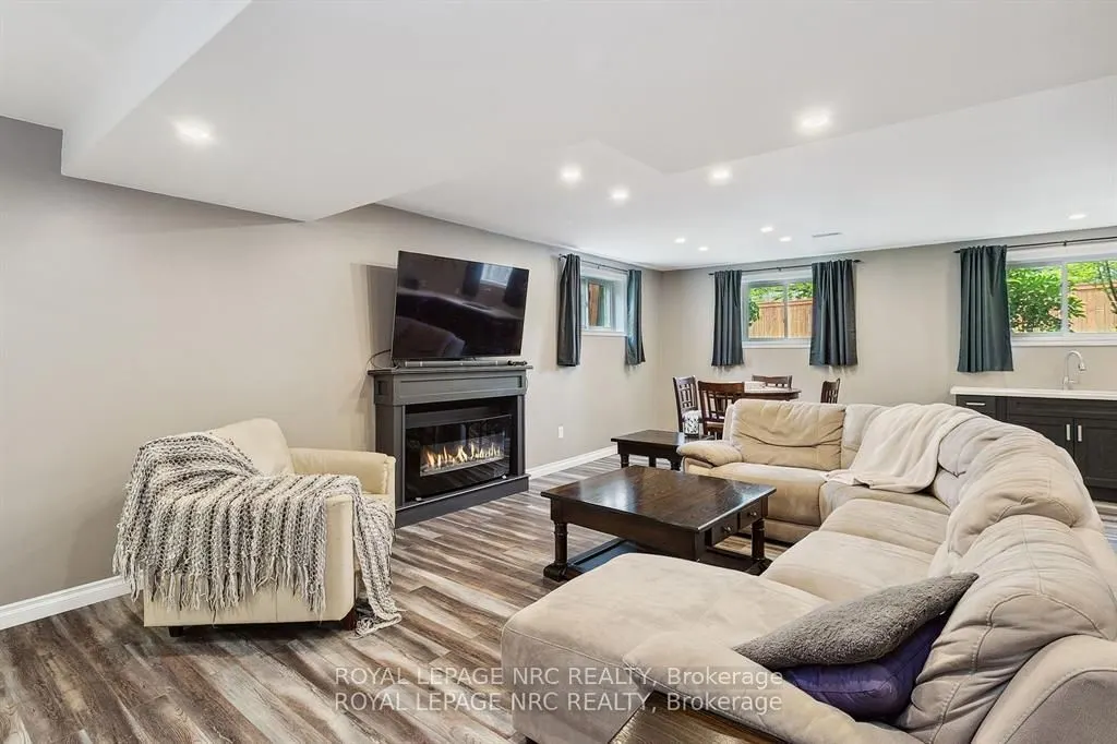 5240 Marcel Crescent