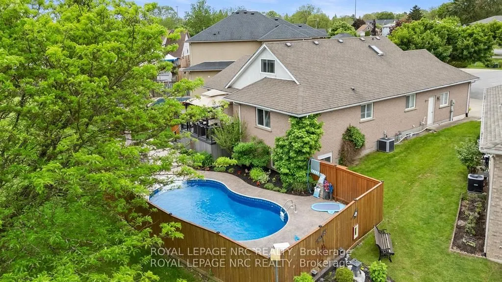 5240 Marcel Crescent