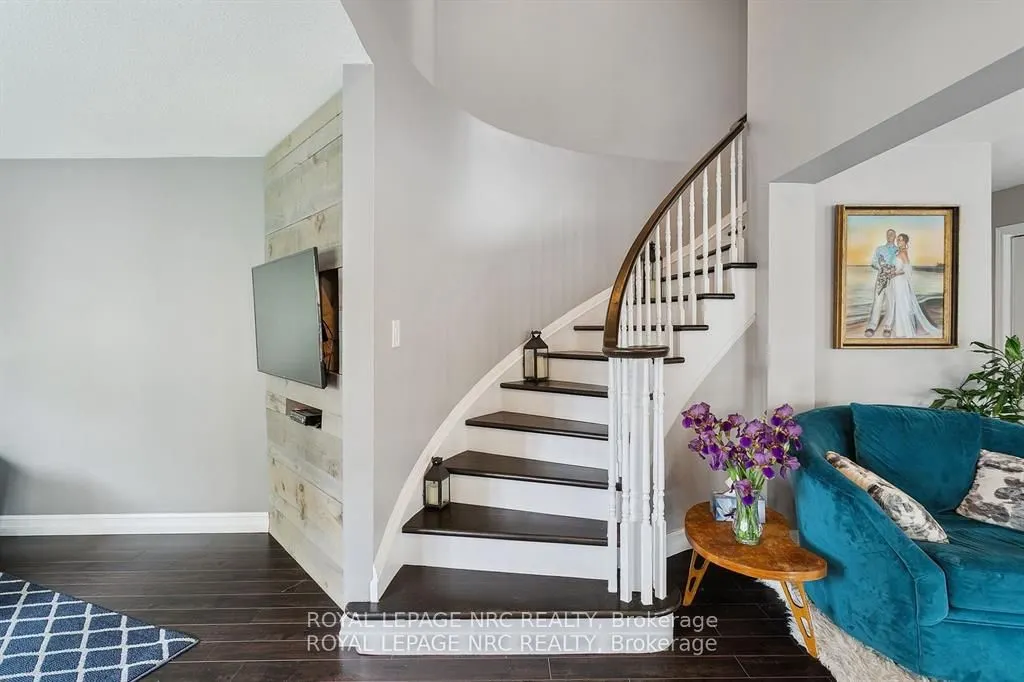 5240 Marcel Crescent