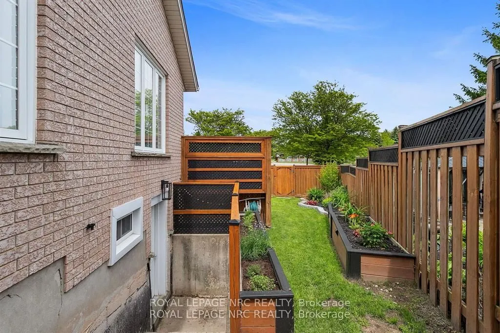 5240 Marcel Crescent