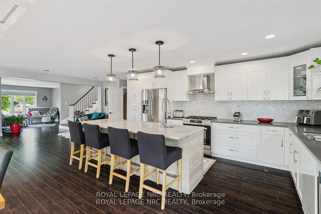 5240 Marcel Crescent