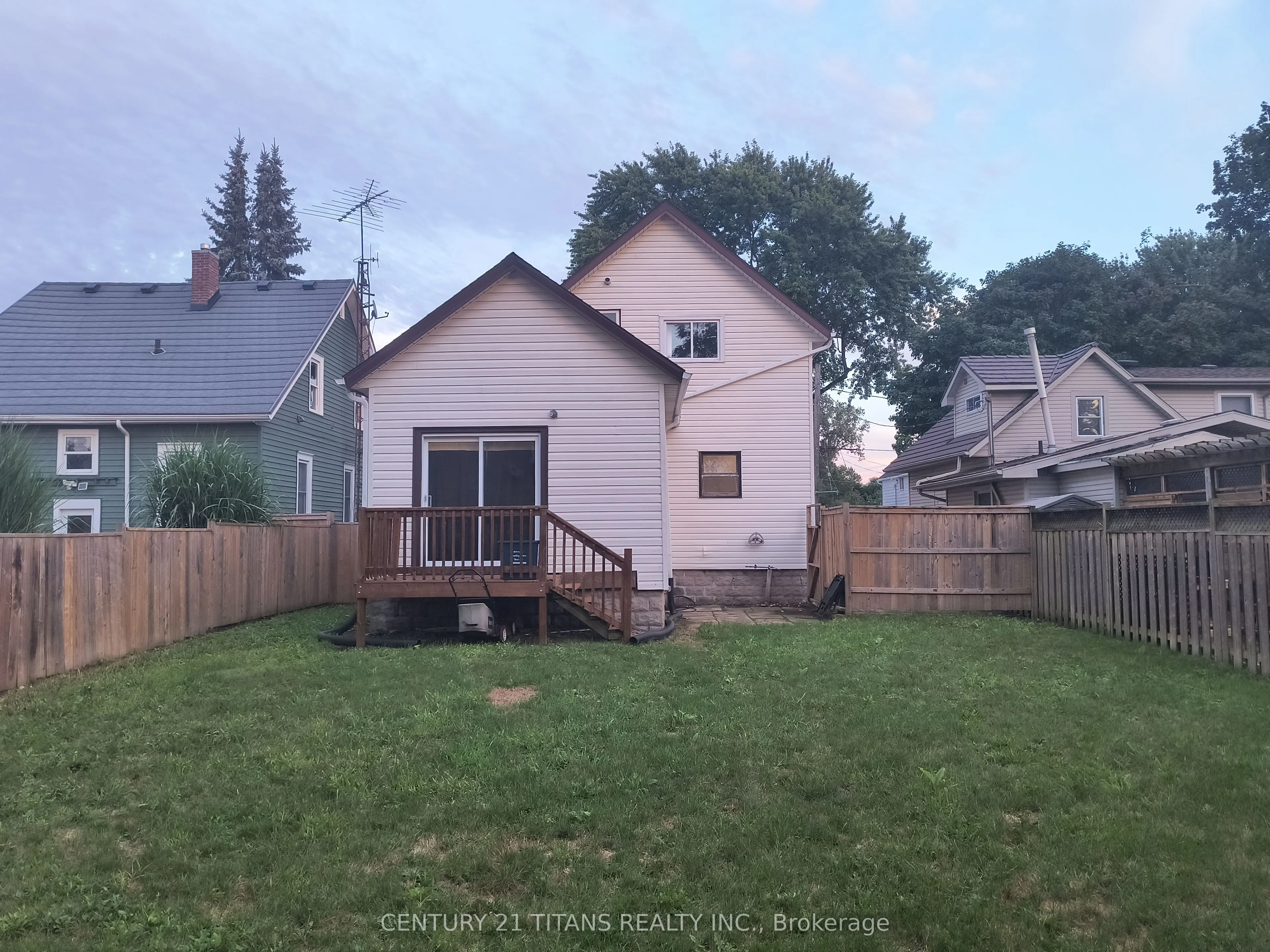 5 Poplar Street