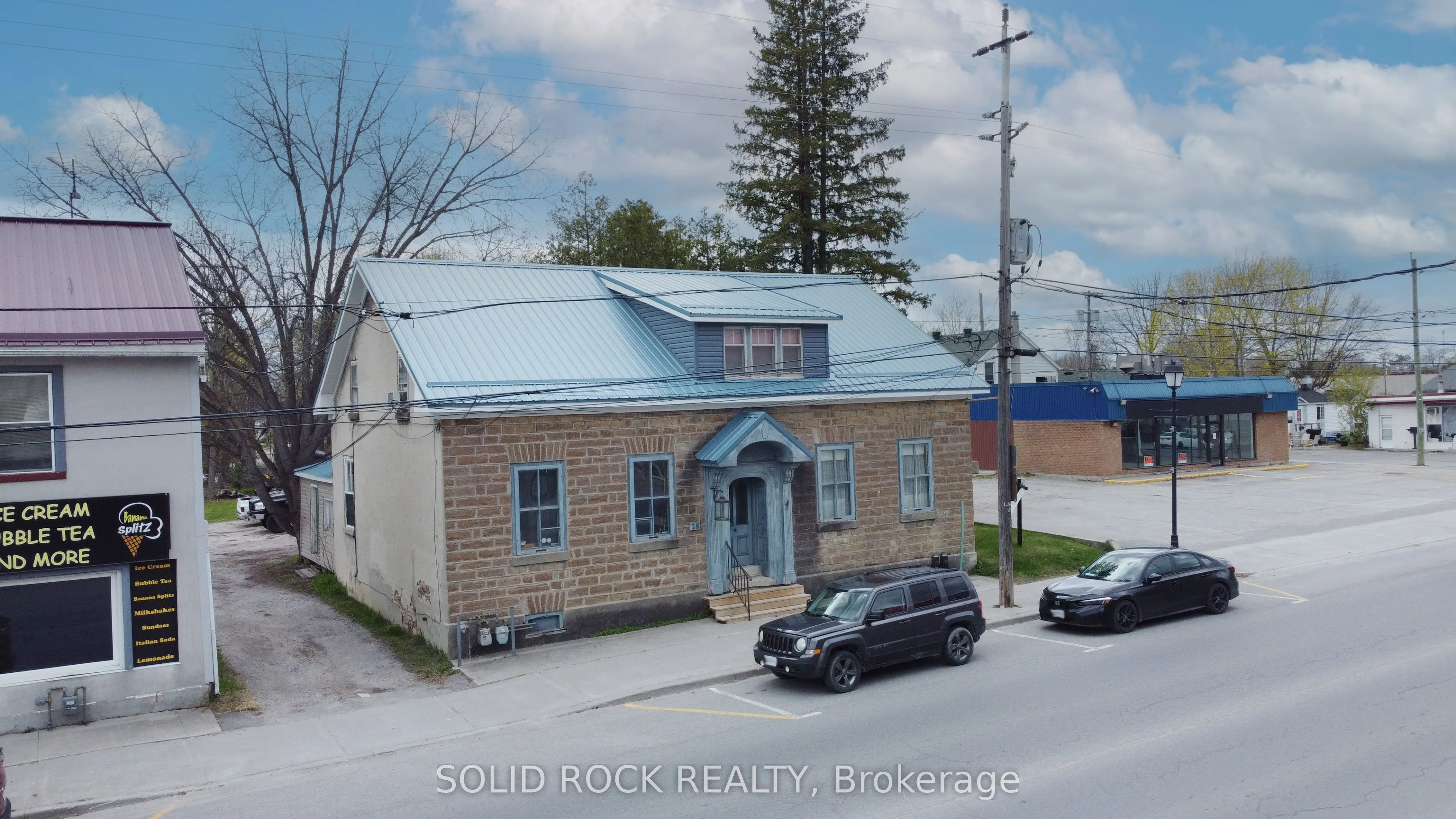 28 Wilson Street W