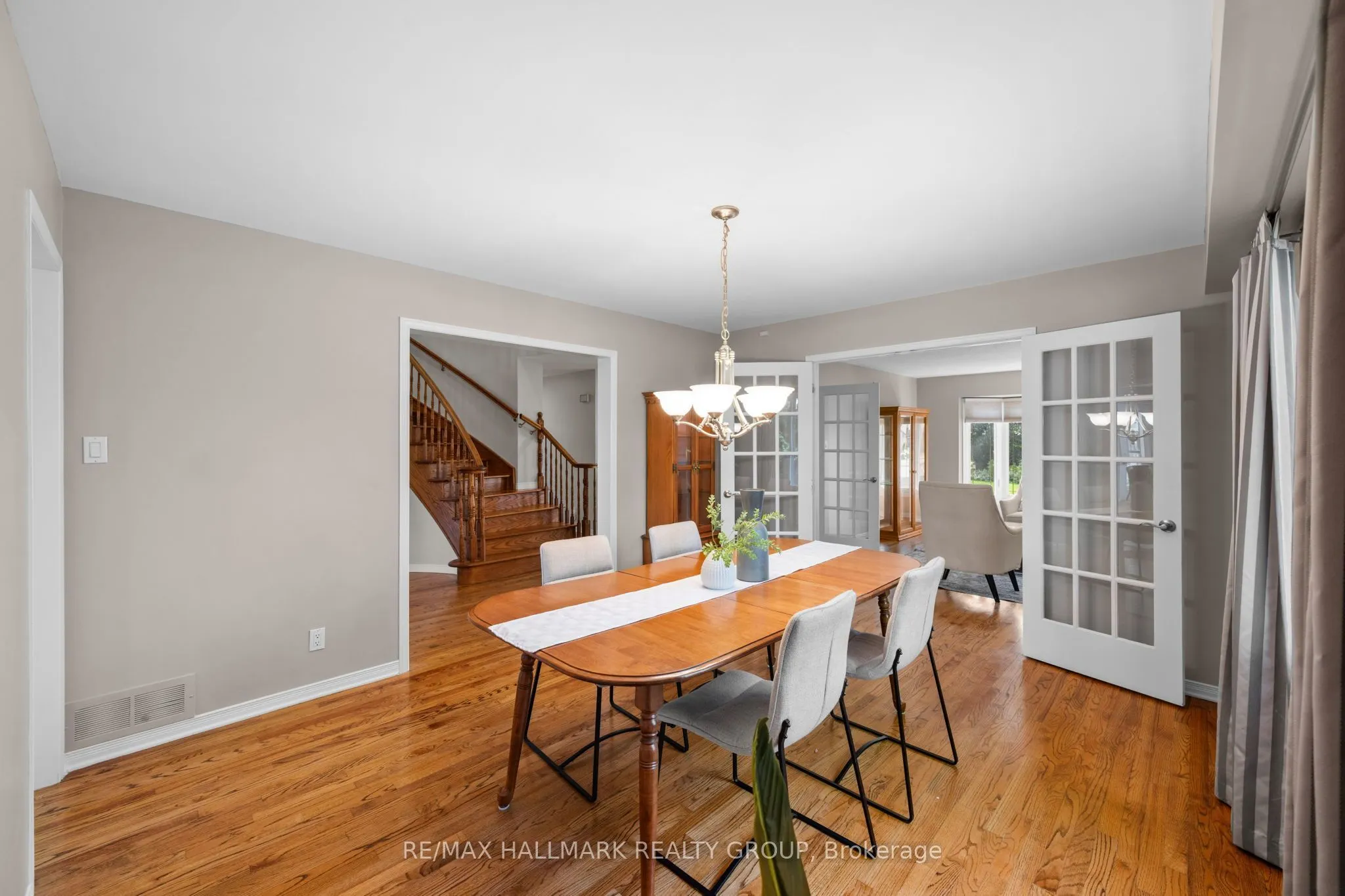 1381 Montresor Way