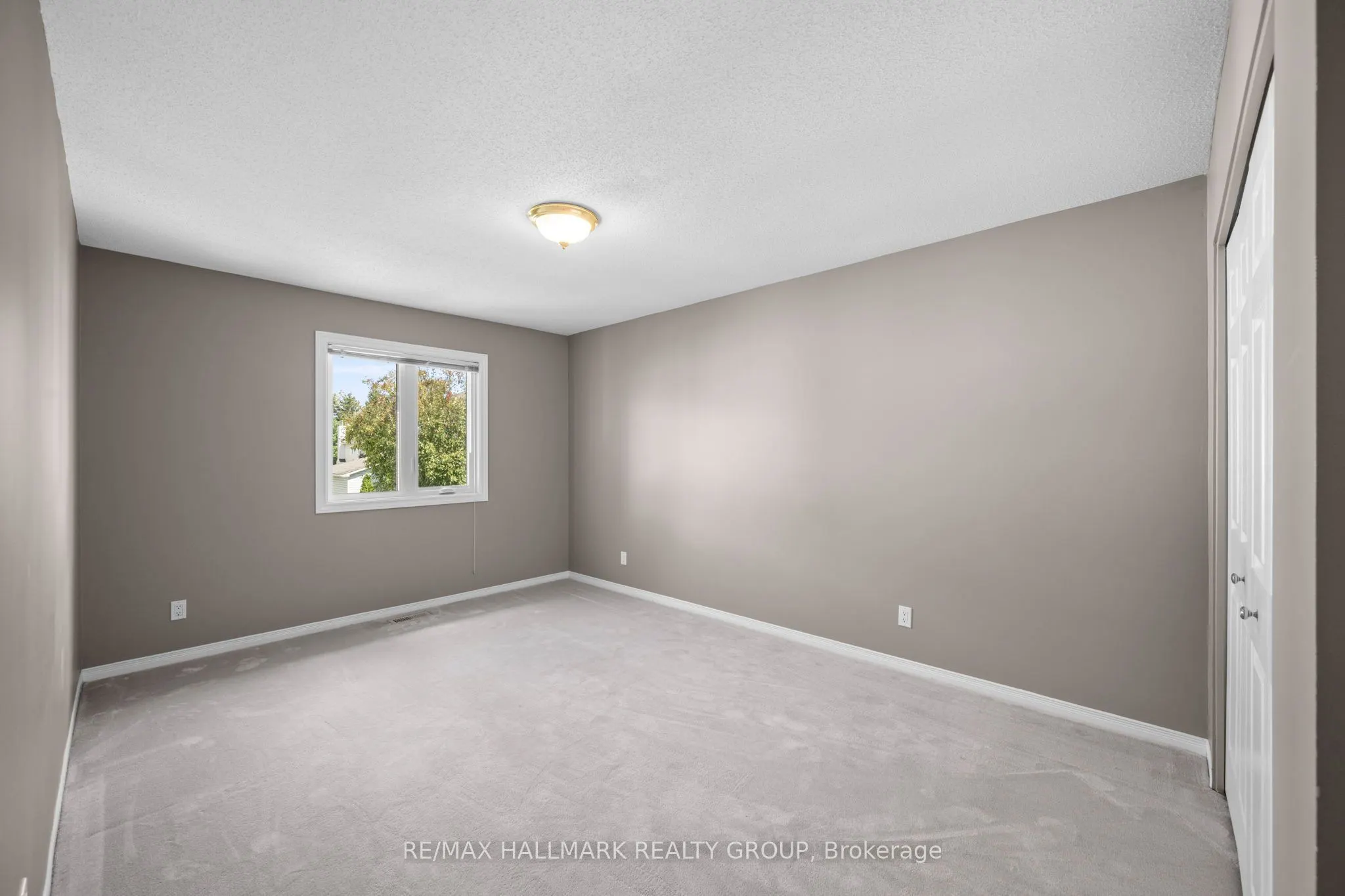 1381 Montresor Way