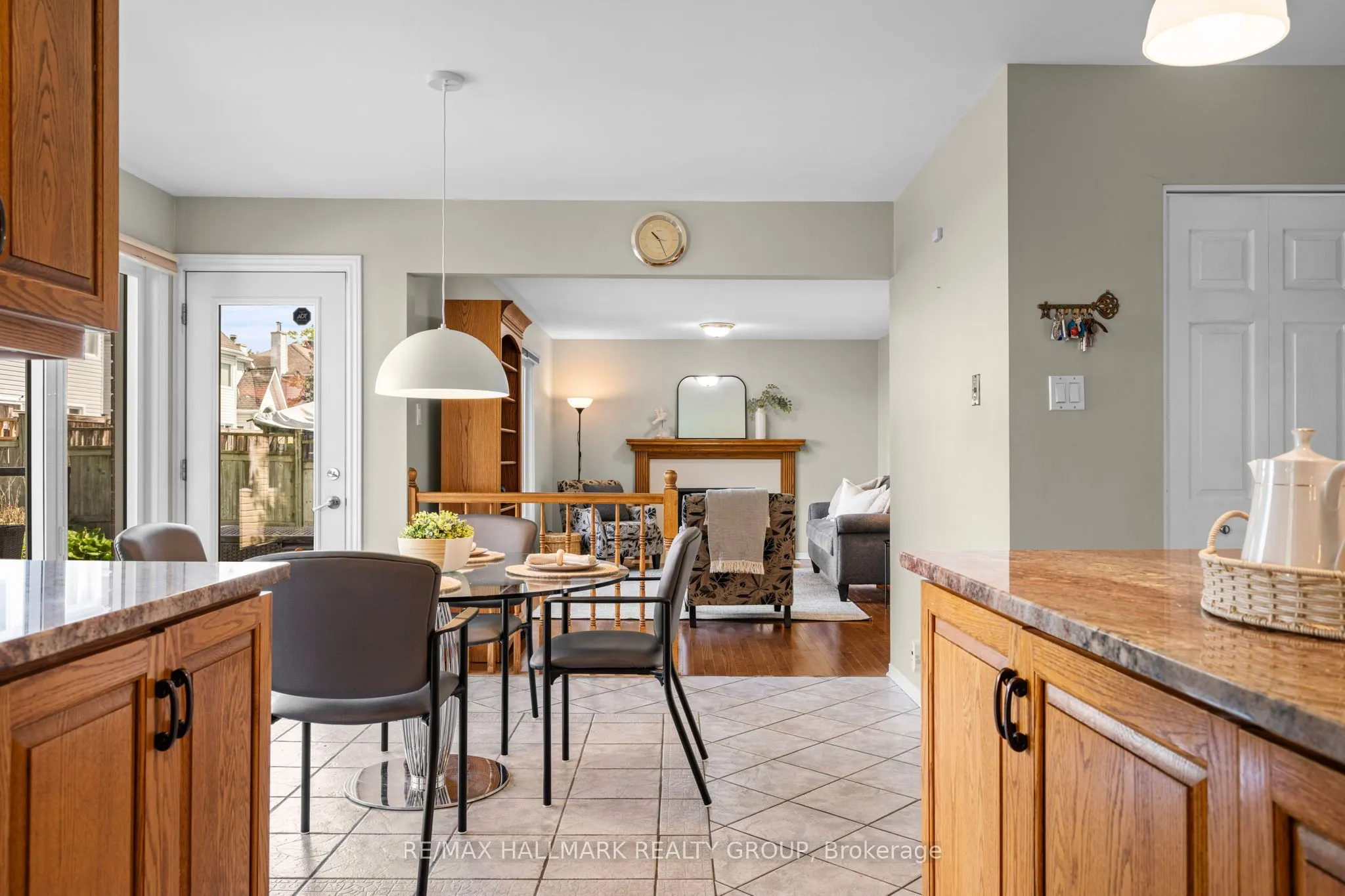 1381 Montresor Way